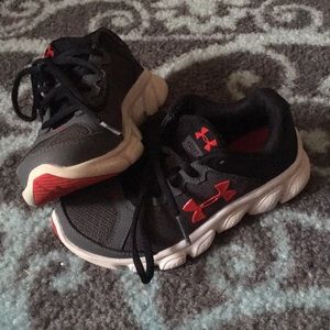 Little boys under armour shoes
